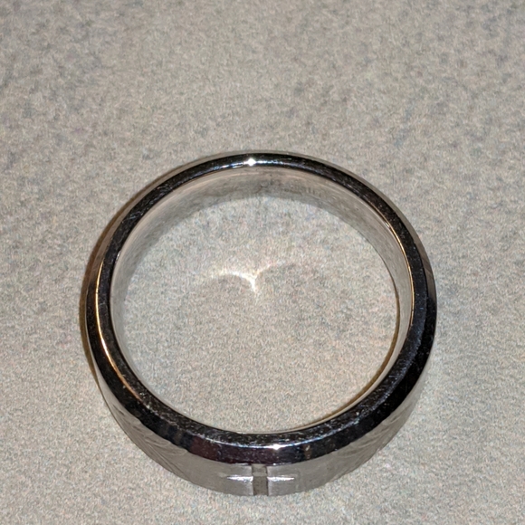 Men's Wedding Band (Cross, Sz 10) - Picture 4 of 8